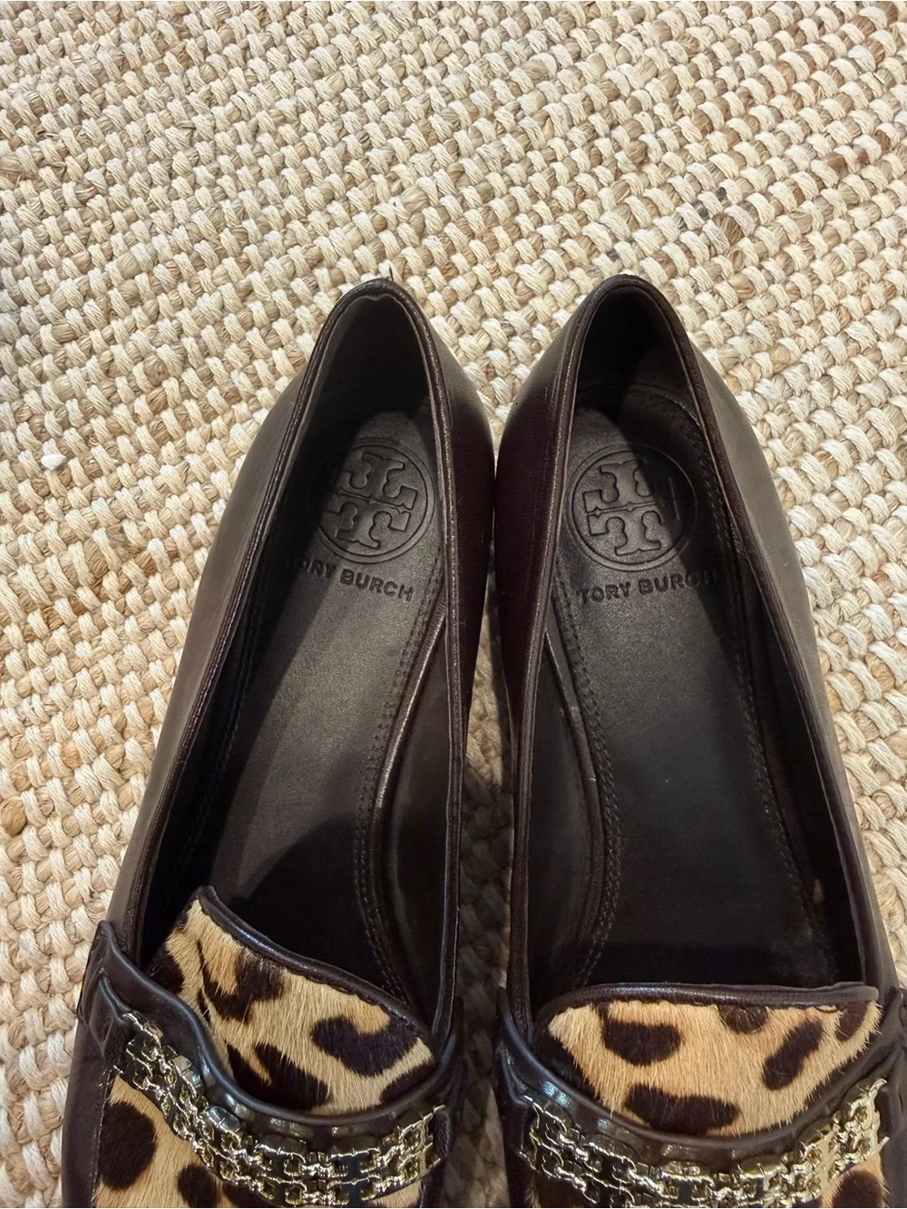 Tory Burch Leopard Calf Hair Chain Loafers ✨🐆